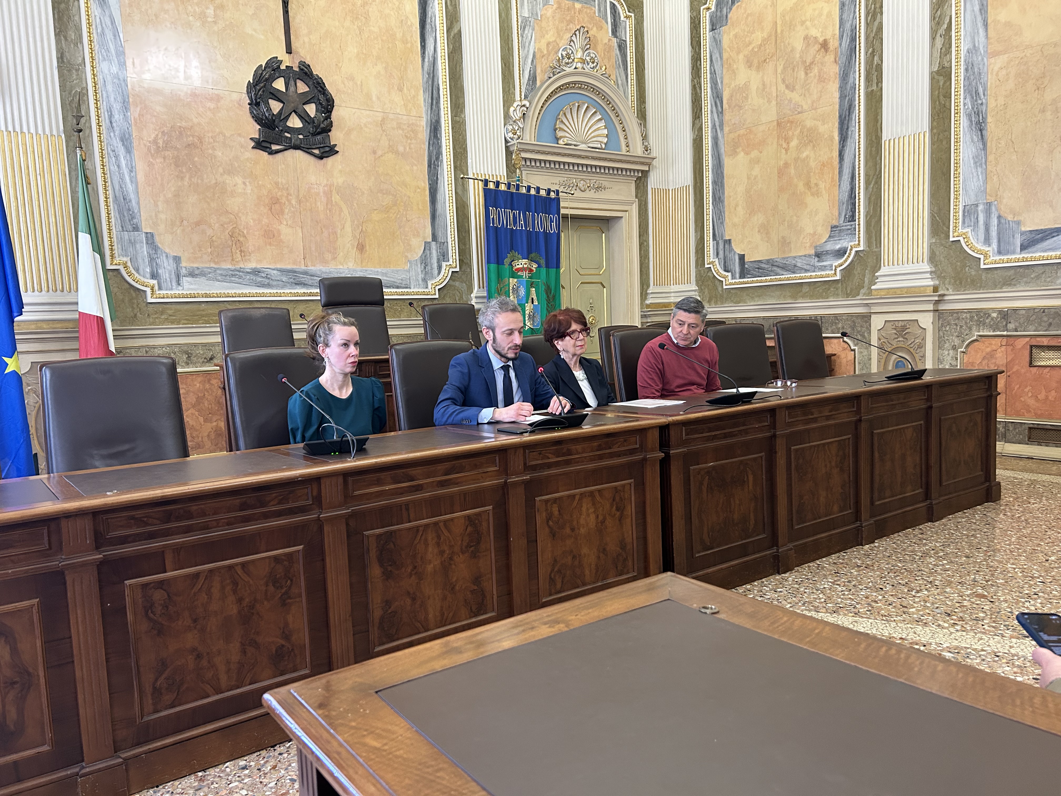 Presentato in Provincia il primo inno della navigazione fluviale 